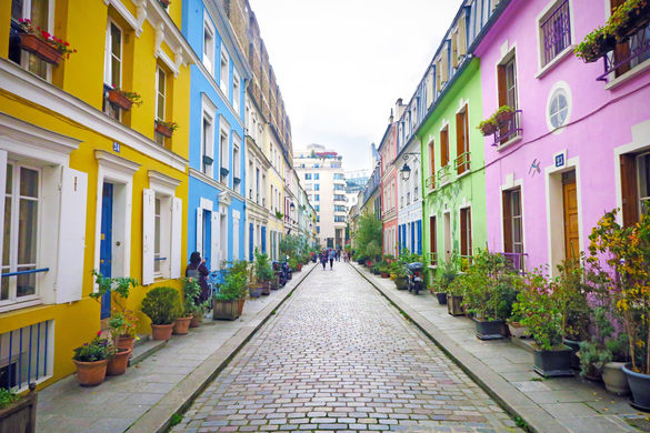 Khu phố đầy màu sắc nổi tiếng ở Paris