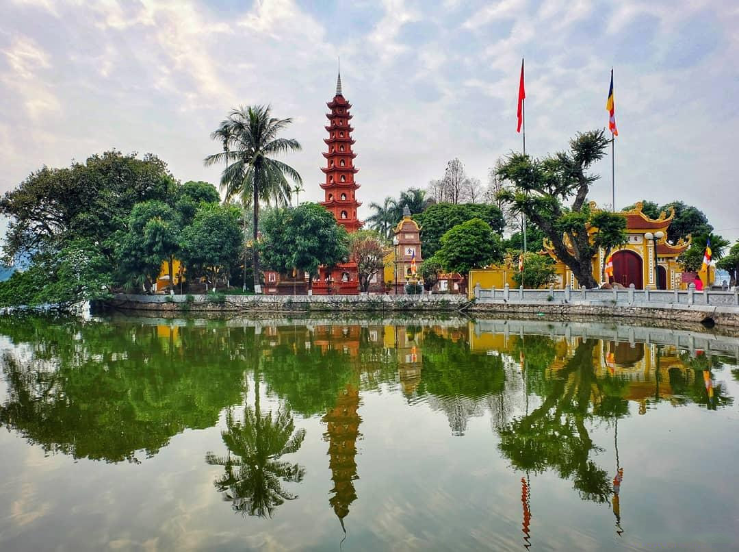 Chùa Trấn Quốc Hà Nội - một trong những ngôi chùa đẹp nhất thế giới